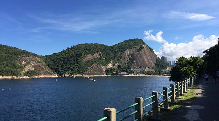 Caminhadas no Rio: pista Claudio Coutinho e trilha do Morro da Urca